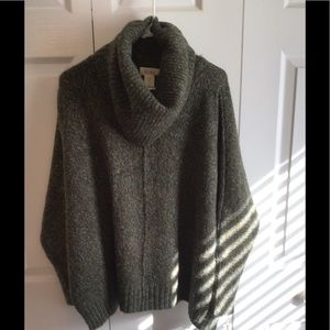 Kaisley beautiful green Sweater